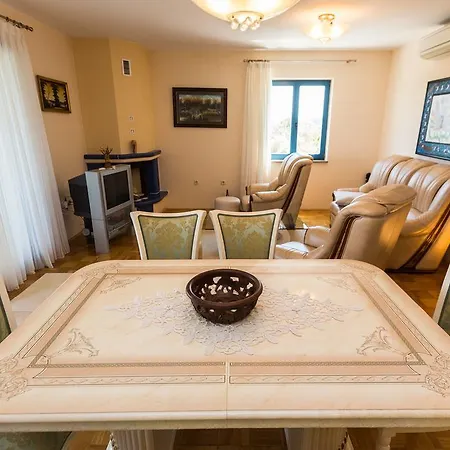 Tanzanite Apartman Sestrunj