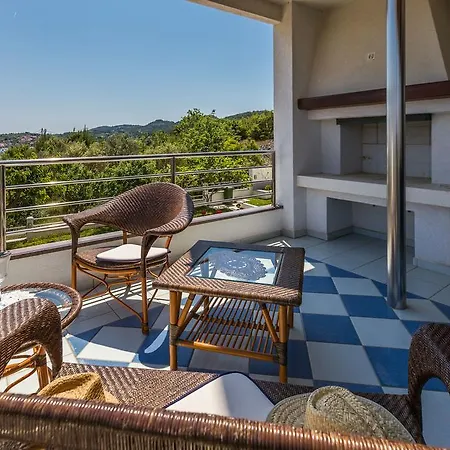 Tanzanite Apartman