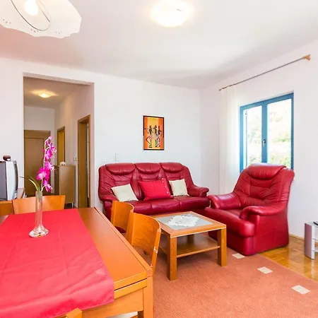 Tanzanite Apartman *