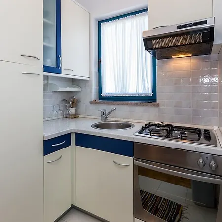 Tanzanite Apartman *